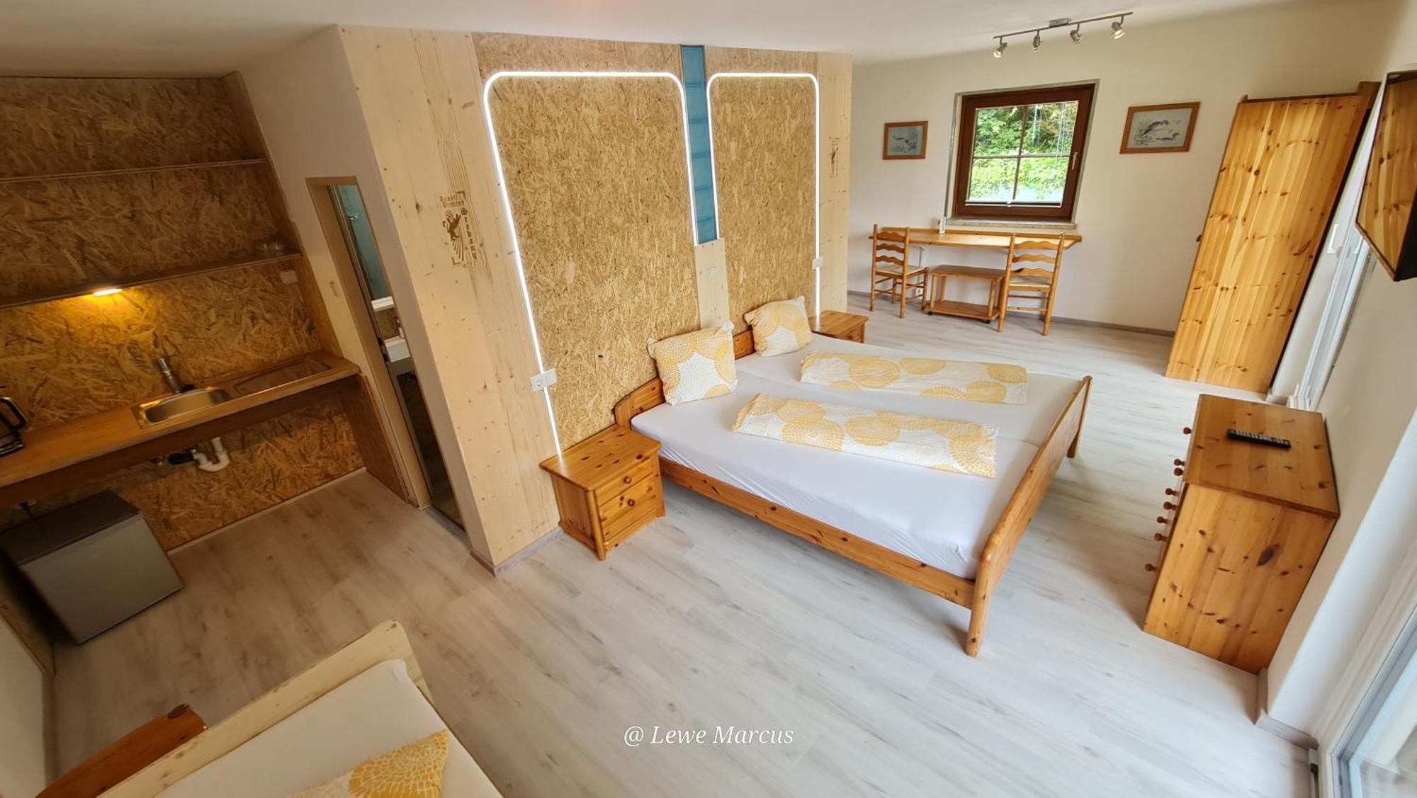 Appart-Pension Seehang Velden am Wörthersee Exteriör bild